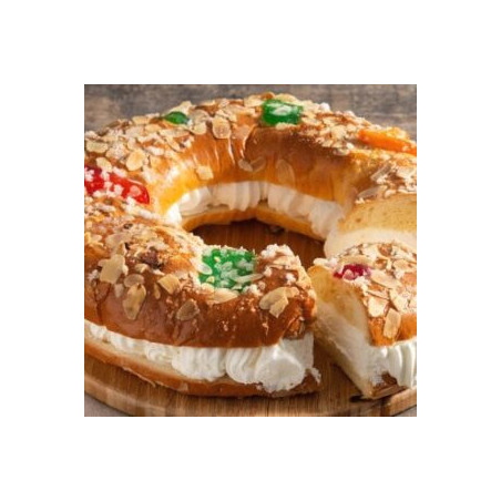 Roscón de Reyes relleno de nata