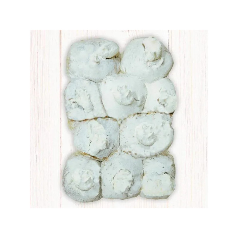 Pastel brioche con nata y azúcar glas artesanal